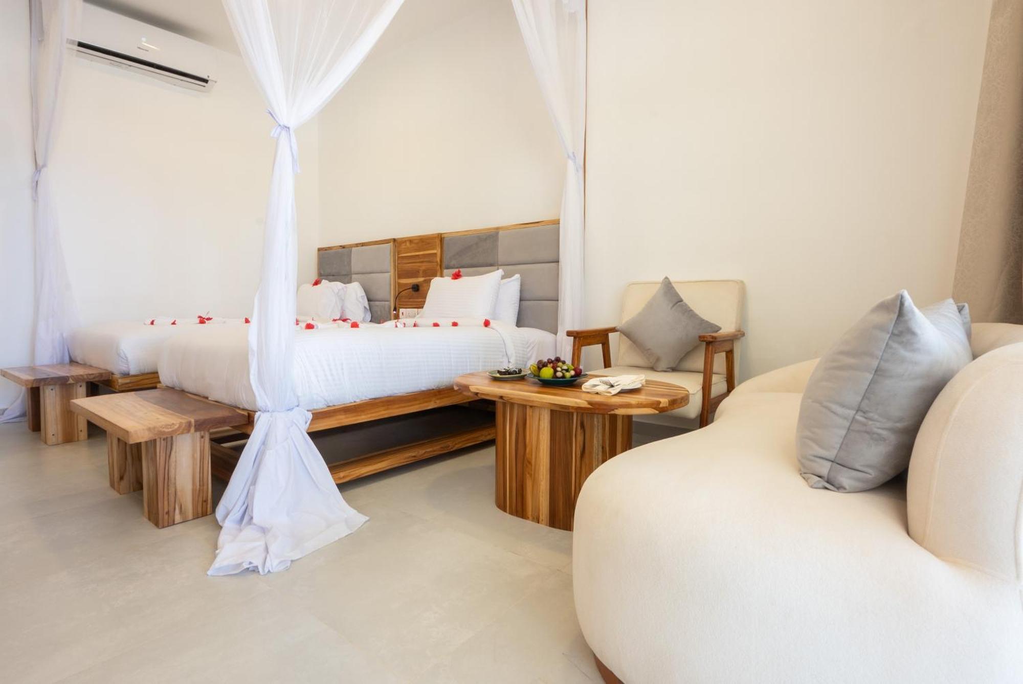 Royal Mandarin Hotel & Resort Pwani Mchangani Exterior foto
