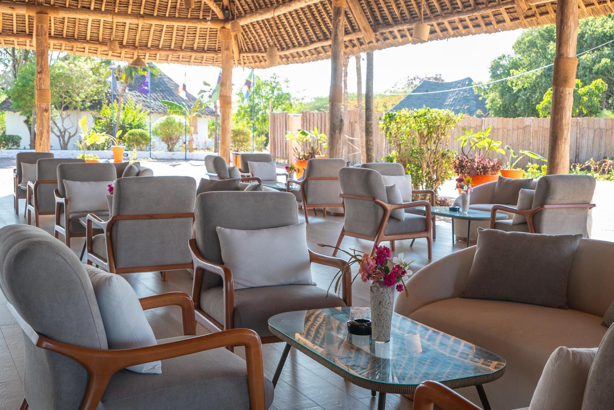 Royal Mandarin Hotel & Resort Pwani Mchangani Exterior foto